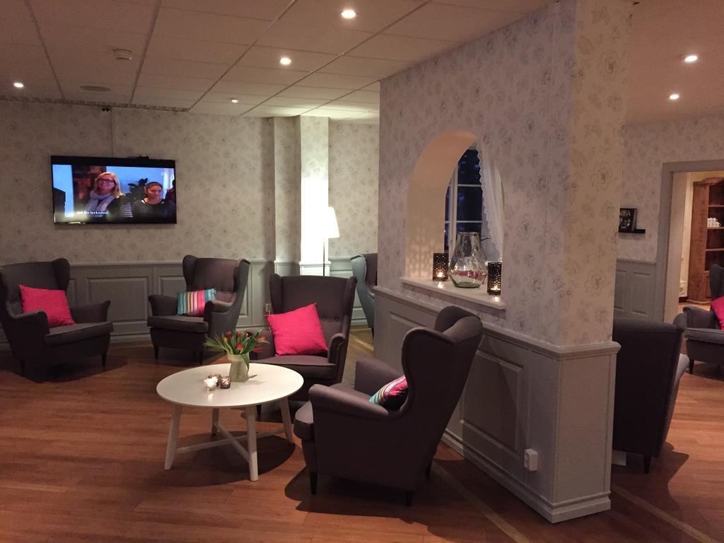 Nynaesgarden Hotell & Konferens Nynäshamn Extérieur photo